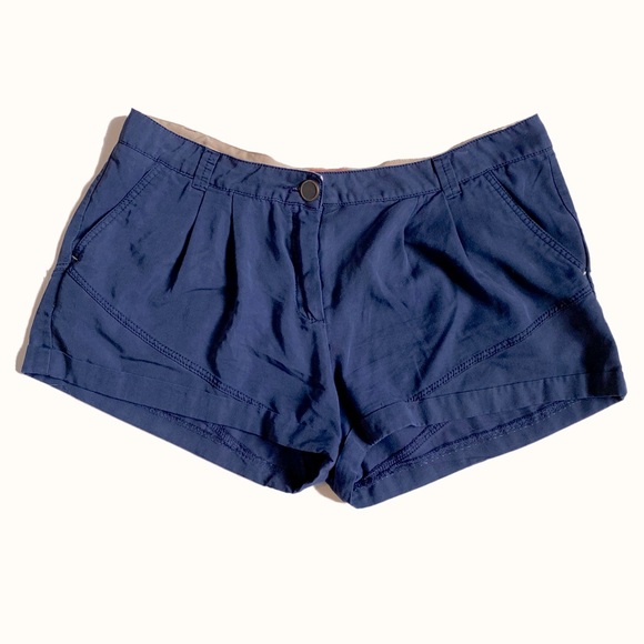 Bershka women’s fluid roll hem navy blue shorts. Size 10 - Picture 1 of 13